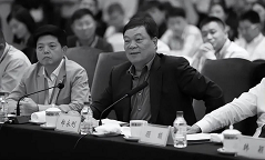 ​悲剧的预警：125亿身家董事长突然离世，他的经历告诫我们什么？