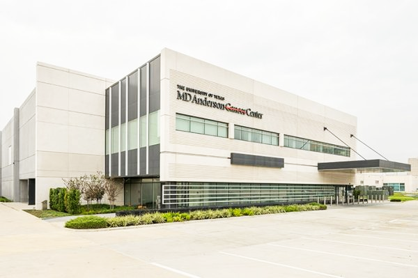 靠58次质子治疗,两次打败癌症!60多岁老爷子在MD安德森的硬核抗癌之路