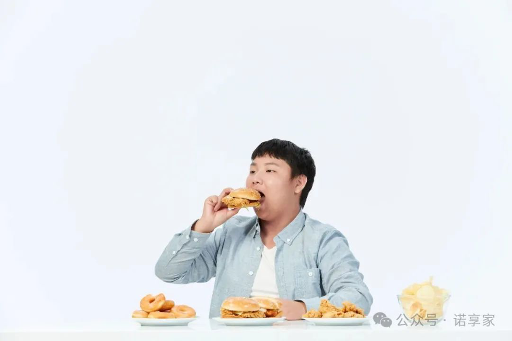 暴饮暴食 暴饮暴食