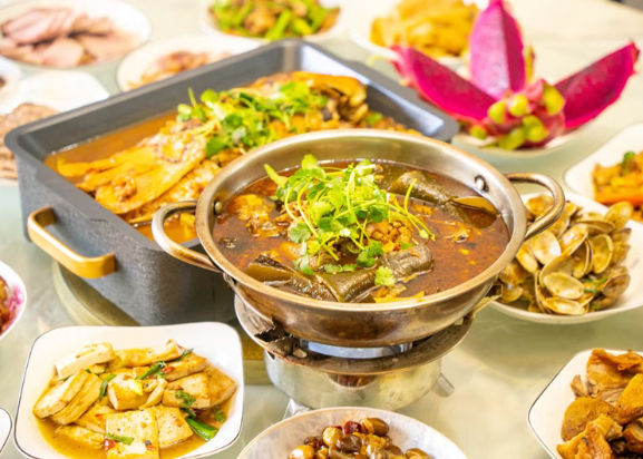 假期聚餐必看：痛风、糖尿病、高血压分别不能吃什么？这份实用清单快查看！