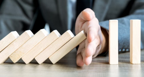 正直壮年却猝然离世的富豪们：过亿身家，应该如何做健康管理？