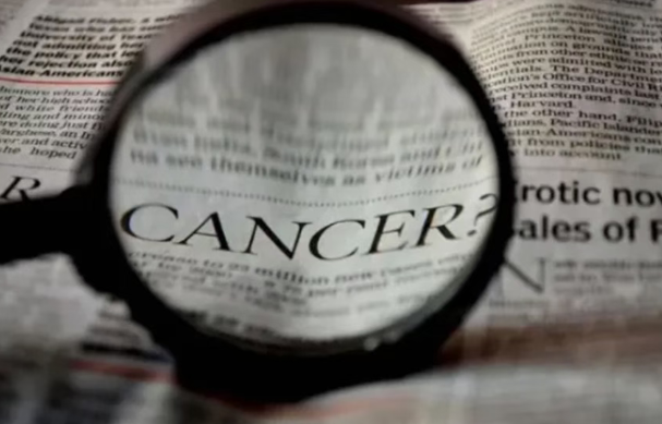 高级别浆液性卵巢癌遭遇复发,一边化疗肿瘤一边疯长…赴英就医的她,能否绝境翻盘?