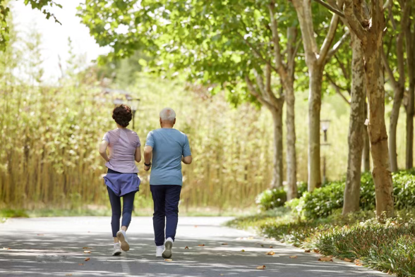 央视主持人朱迅自曝已抗癌20年！她坦言：自己是早防早筛早治的最好案例